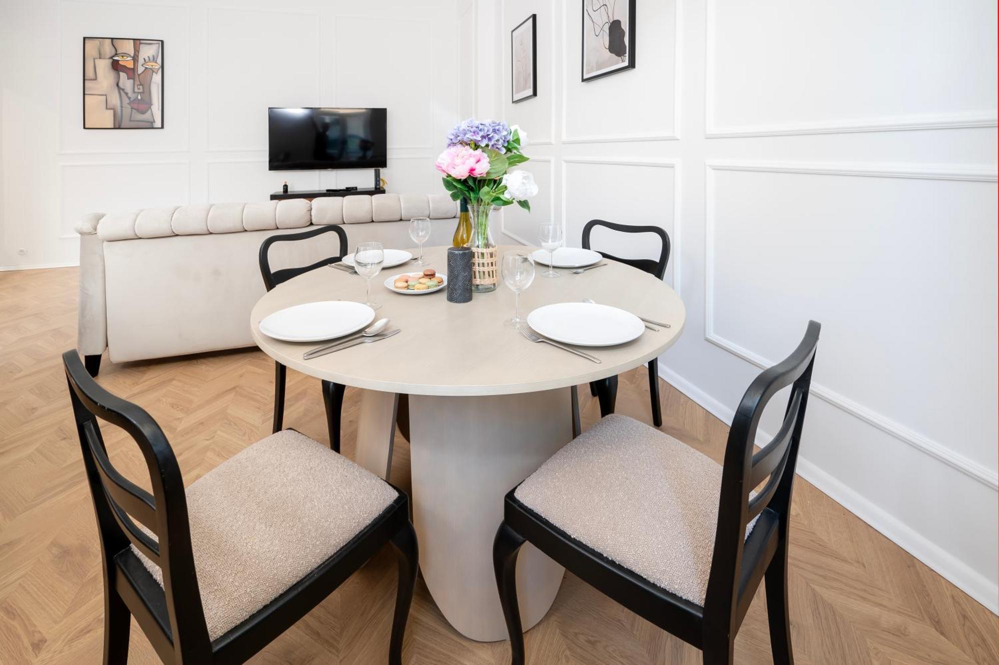 Apartment Plac Wolnosci - Location, Parking - By Rentujemy